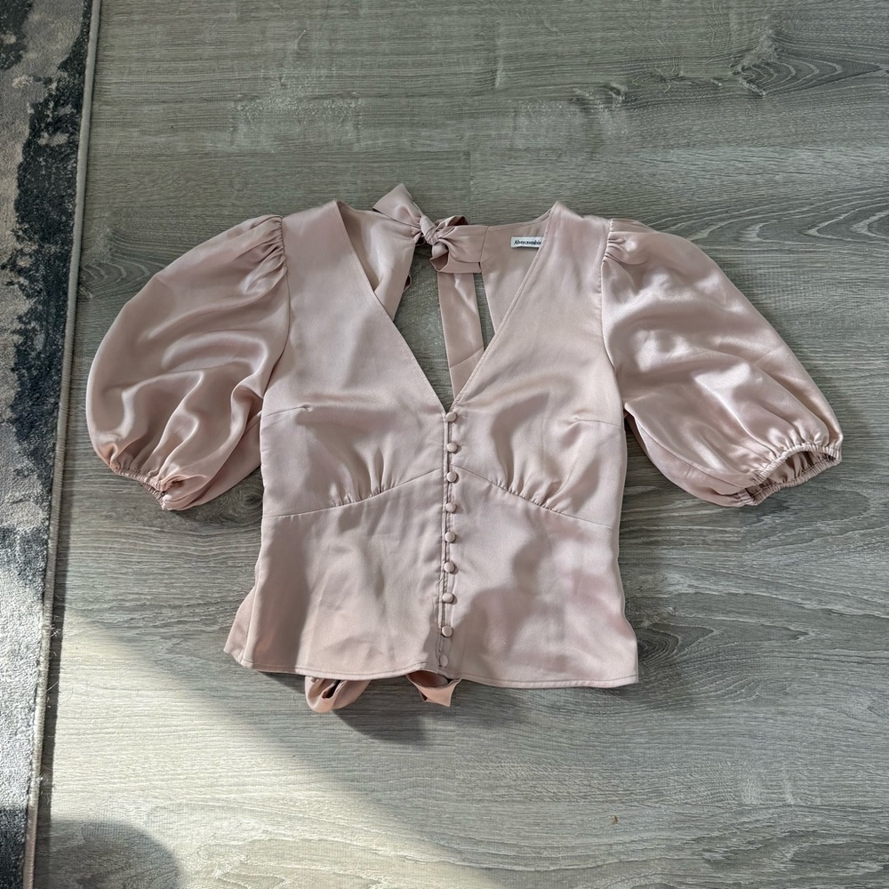 Abercrombie & Fitch Dusty Pink Satin Puff-Sleeve Blouse